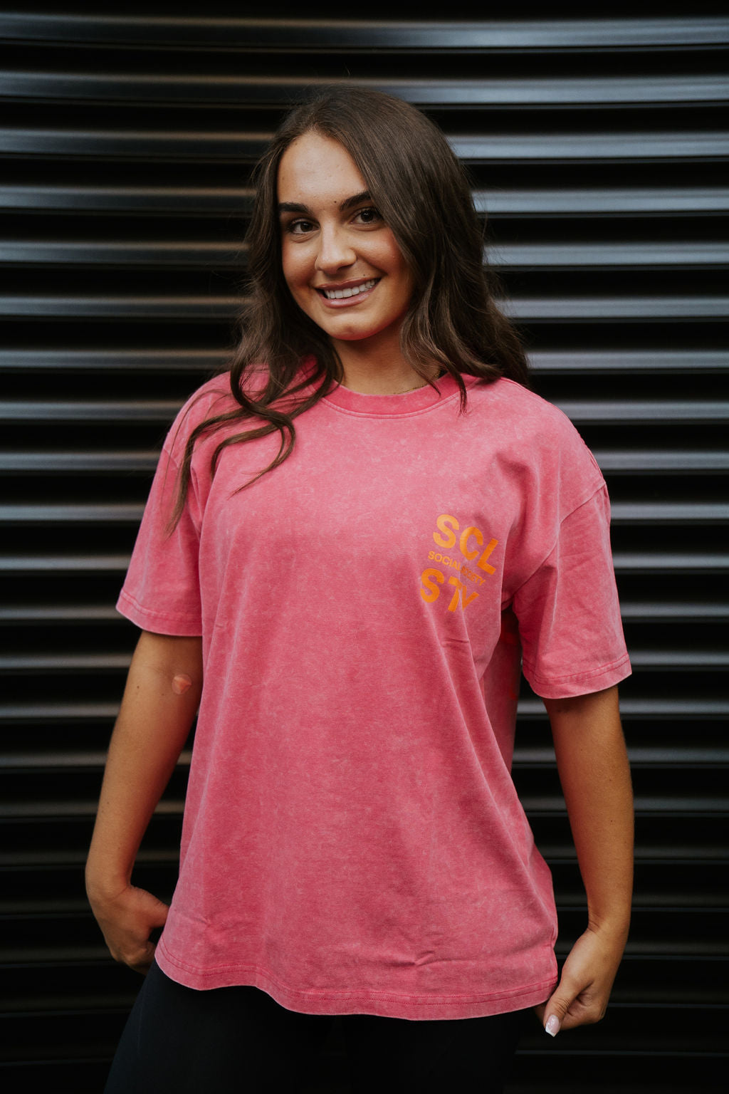 Oversized T-shirt - Red - Orange logo